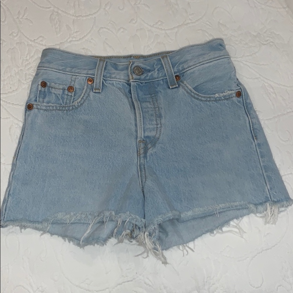 Levi’s denim shorts